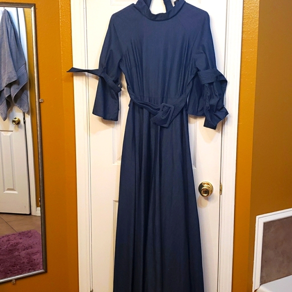 Dress - Picture 1 of 1